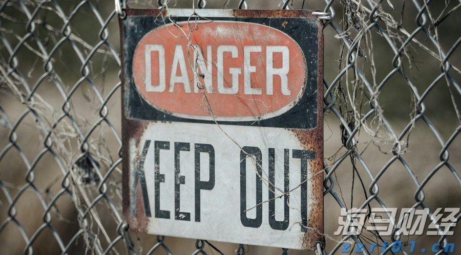 惠誉降低英特尔(INTC.US)信用评级至“BBB”,前景呈“负面”