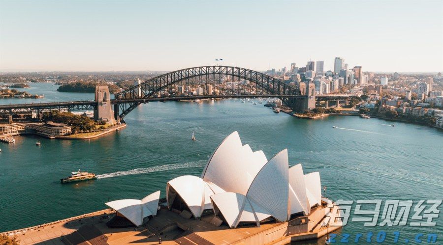 西安起飞航班被曝乘客想摆餐被拒，刁难乘务组！川航回应