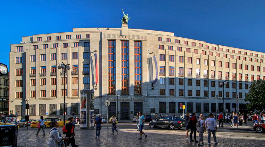 我市举办职引未来—2025年全国城市联合招聘高校毕业生暨贵港市服务实体经济用工专场招聘会